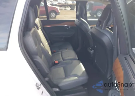 2020 Volvo Xc90 T6 Inscription 7 Passenger from USA, damaged, VIN YV4A22PL8L1604756